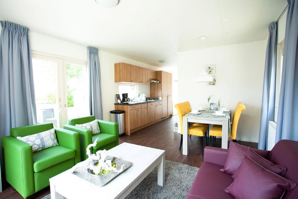 Europarcs Schoneveld Villa Breskens Ruang foto